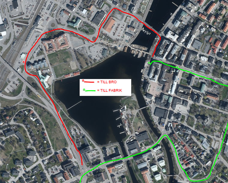 karta med två körvägar markerade med röd respektive grön linje
