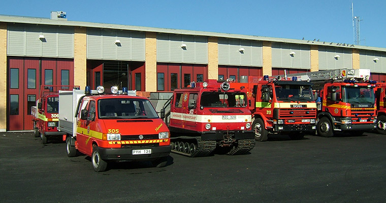 Räddningstjänstens fordon.