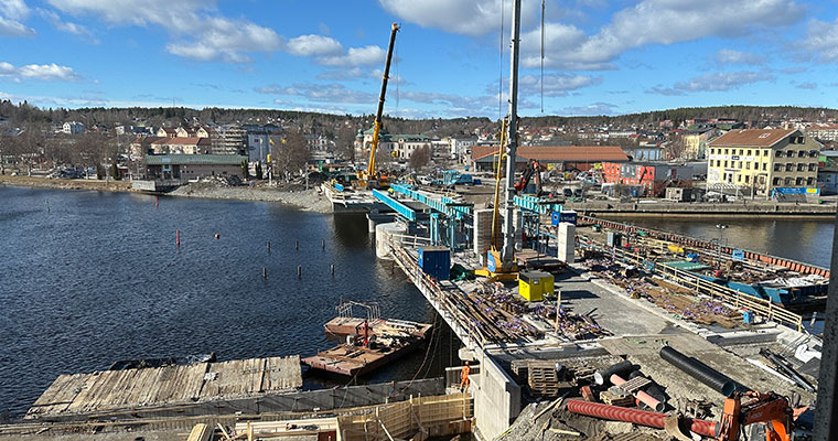 utsikt över ett brobygge