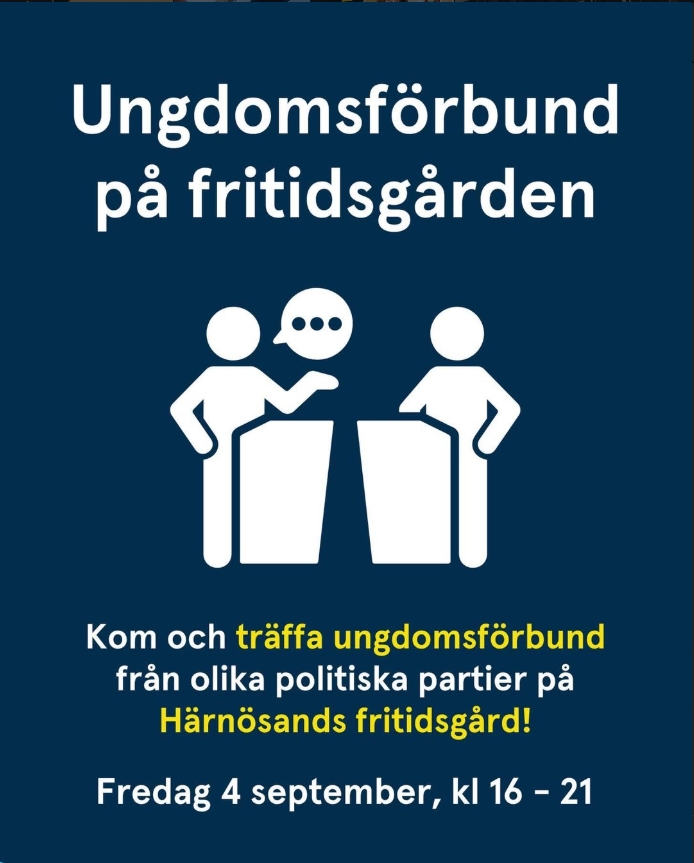 Tre tjejer i en soffa.