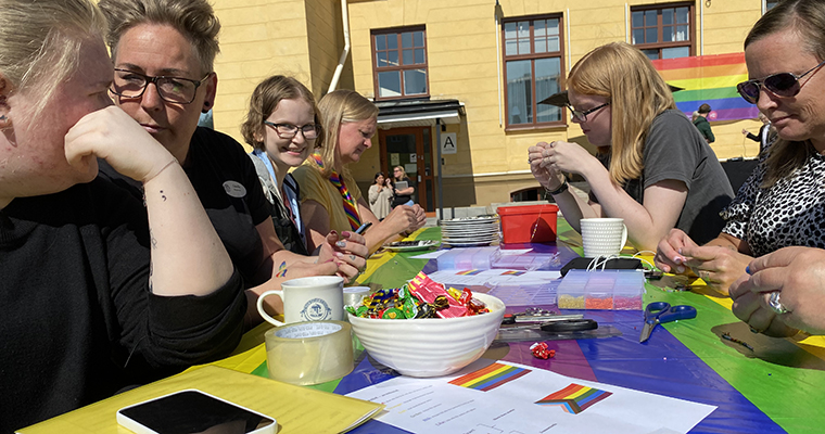 Pysselborden fylldes på snabbt.