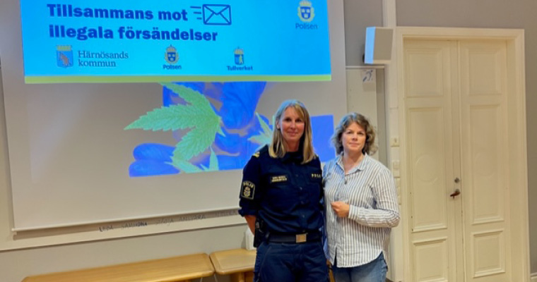 Bild på kommunpolis Sara DeVall och brottsförebyggande samordnare Anna-Karin Hasselborg