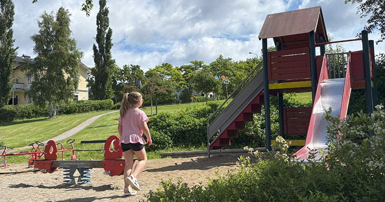 En lekpark vid Hamnparken.