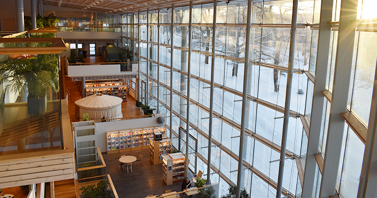 Vy över bibliotekets lokal