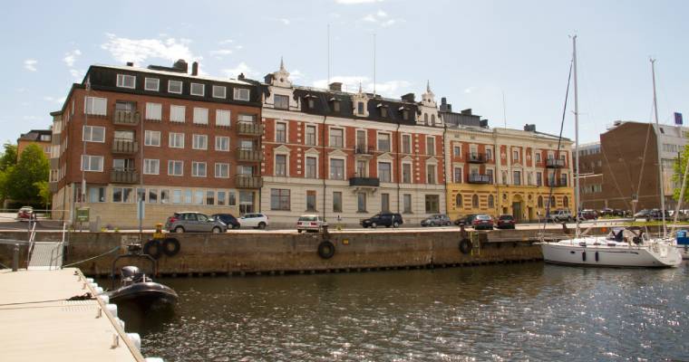 Kajstråket Skeppsbron från vattnet