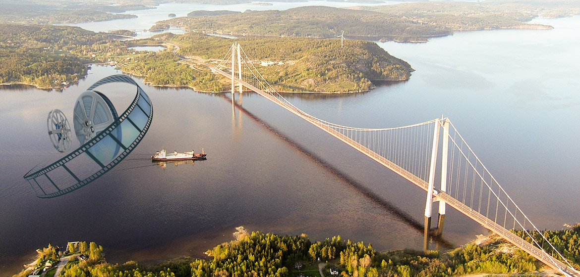 Högakustenbron och en filmrulle.