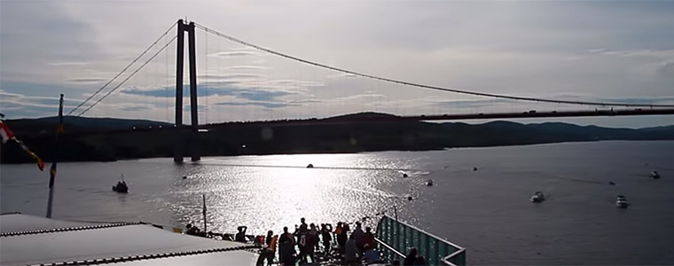 Utsikt över Högakustenbron från Birka.