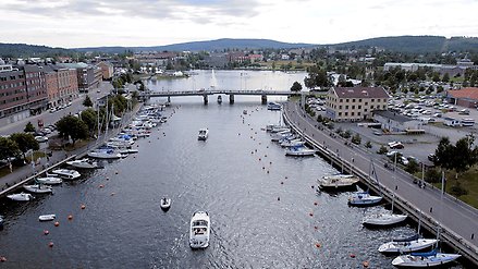 Flygbild över norra inloppet i Härnösand.