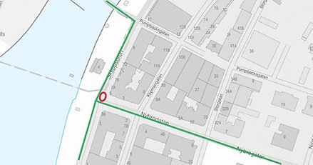 karta med en sträcka markerad med grönt och ett område med en röd ring