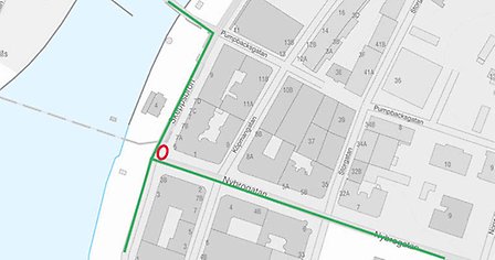 karta med en sträcka markerad med grönt och ett område med en röd ring