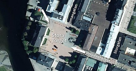 En flygbild över Stora Torget i Härnösand.