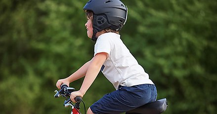 barn som cyklar