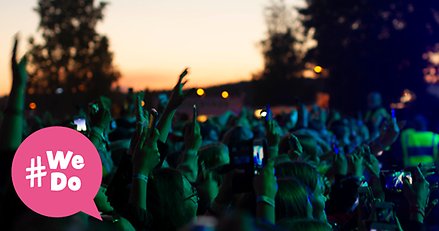 Bild på publik på Härnösands Stadsfest