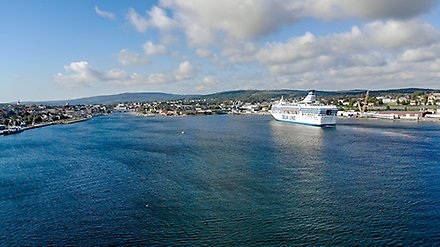 SIlja Symphony i Härnösands hamninlopp.