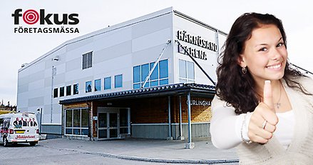 Härnösand Arena och en kvinna som gör "tummen upp".