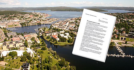 Revisionsberättelsen och en flygbild över Härnösand.