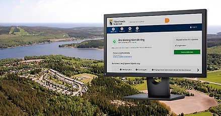 Fotomontage: En flygbild över Härnösand och en bildskärm som visar den nya e-tjänsten.